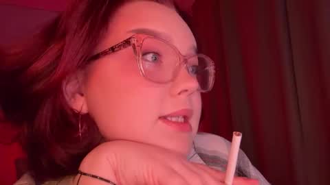 Snapshot of eva_kittenn chatting on March 3, 3:18 pm eva_kittenn online show from March 3, 3:18 pm