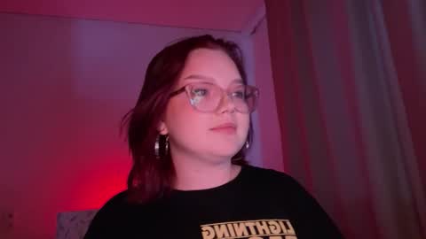 Snapshot of eva_kittenn chatting on March 4, 2:45 pm eva_kittenn online show from March 4, 2:45 pm