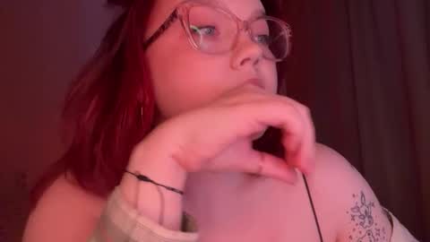 Snapshot of eva_kittenn chatting on March 7, 3:09 pm eva_kittenn online show from March 7, 3:09 pm