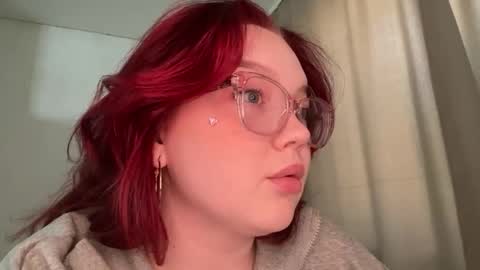 Snapshot of eva_kittenn chatting on March 15, 7:25 am eva_kittenn online show from March 15, 7:25 am