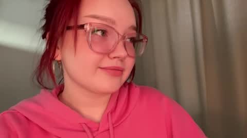 Snapshot of eva_kittenn chatting on April 4, 1:19 pm eva_kittenn online show from April 4, 1:19 pm