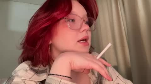 Snapshot of eva_kittenn chatting on April 23, 12:29 pm eva_kittenn online show from April 23, 12:29 pm