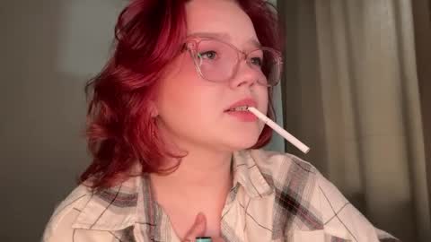 Snapshot of eva_kittenn chatting on April 27, 8:56 am eva_kittenn online show from April 27, 8:56 am