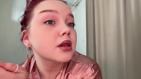 Snapshot of eva_kittenn chatting on May 15, 12:45 pm eva_kittenn online show from May 15, 12:45 pm