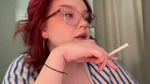 Snapshot of eva_kittenn chatting on May 21, 1:40 pm eva_kittenn online show from May 21, 1:40 pm