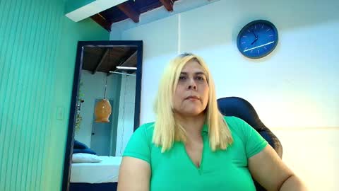 eva_love49 online show from March 11, 7:31 pm