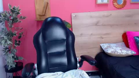 Snapshot of eva_love49 chatting on July 28, 7:39 pm eva_love49 online show from July 28, 7:39 pm