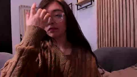 Angelinne online show from September 10, 1:55 pm