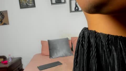 Snapshot of eva_malia chatting on March 27, 9:36 pm eva_malia online show from March 27, 9:36 pm