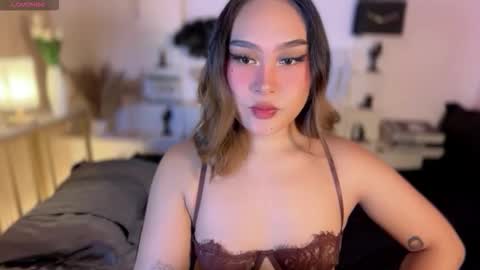 Queen Eva Mazikeen online show from March 6, 9:11 pm