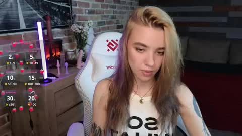 eva_mini online show from June 4, 9:21 pm