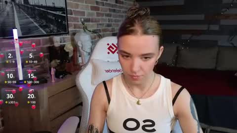eva_mini online show from June 14, 9:06 pm