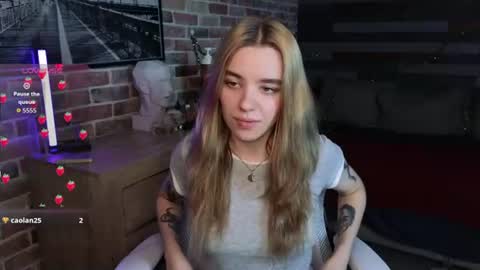 eva_mini online show from June 18, 9:08 pm