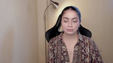 eva_monn online show from December 6, 9:35 pm