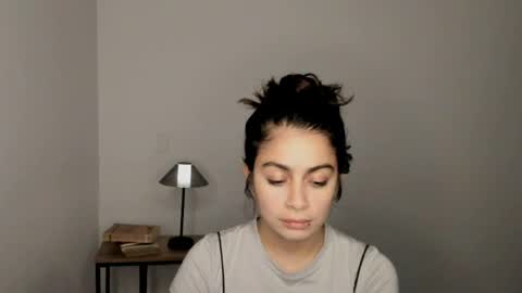 Snapshot of eva_monn chatting on April 2, 12:52 am eva_monn online show from April 2, 12:52 am