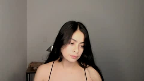 Snapshot of eva_monn chatting on April 2, 11:57 pm eva_monn online show from April 2, 11:57 pm