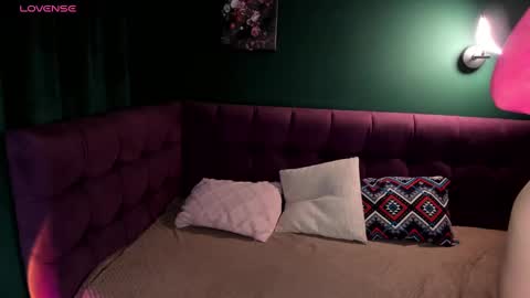 Snapshot of eva_moran chatting on March 12, 4:41 am Eva 3 online show from March 12, 4:41 am