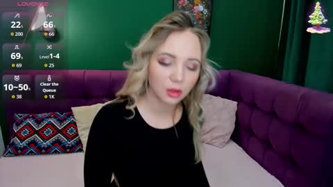 Snapshot of eva_moran chatting on October 18, 1:41 am Eva 3 online show from October 18, 1:41 am