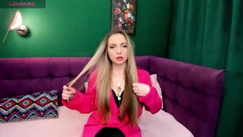 Snapshot of eva_moran chatting on November 26, 1:39 am Eva 3 online show from November 26, 1:39 am