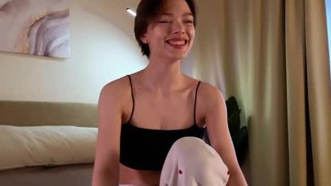 Eva online show from March 8, 12:41 pm