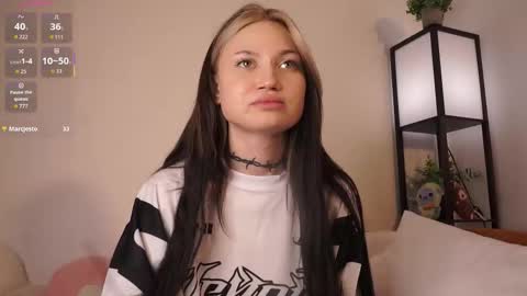 Snapshot of eva_pixie chatting on September 18, 4:20 pm Eva online show from September 18, 4:20 pm