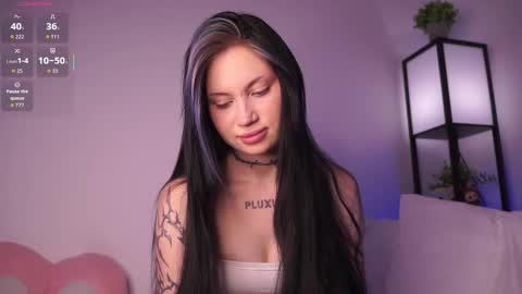 Snapshot of eva_pixie chatting on October 3, 3:09 pm Eva online show from October 3, 3:09 pm