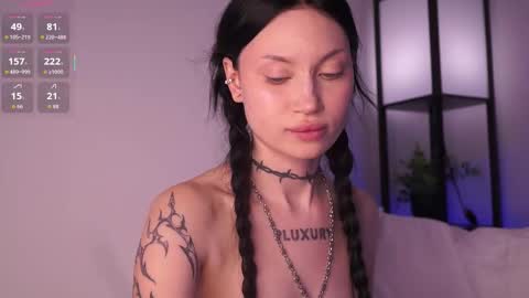 Snapshot of eva_pixie chatting on October 7, 1:30 pm Eva online show from October 7, 1:30 pm