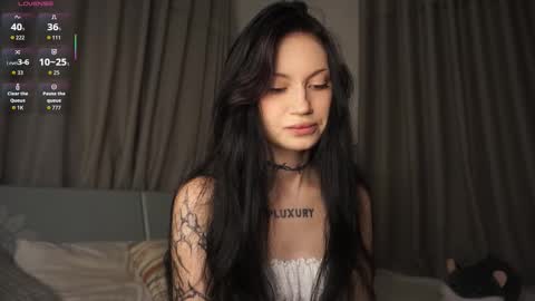 Snapshot of eva_pixie chatting on November 1, 4:42 pm Eva online show from November 1, 4:42 pm