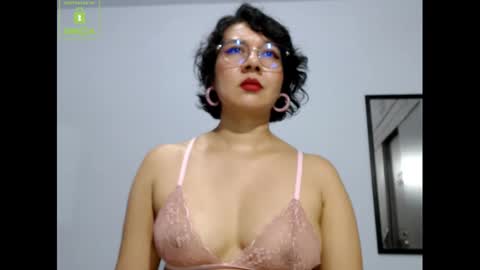 Eva online show from December 9, 3:44 pm