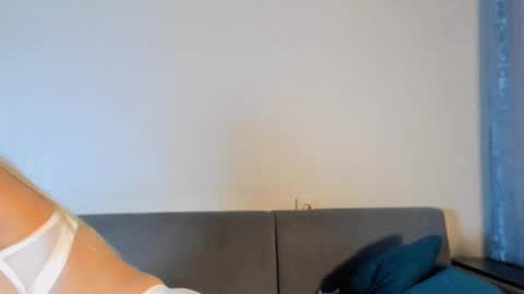 Snapshot of eva_re chatting on October 5, 7:07 am Eva online show from October 5, 7:07 am