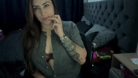 Snapshot of eva_rosie chatting on July 27, 11:56 pm Eva Rose online show from July 27, 11:56 pm