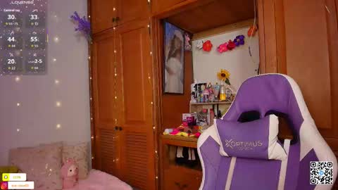 Eva  online show from March 1, 12:07 pm
