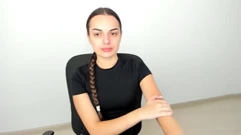 Eva online show from December 2, 3:03 pm