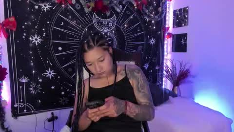 Eva  online show from December 5, 9:29 am