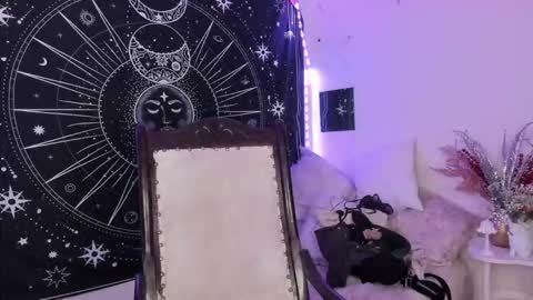 Eva  online show from February 18, 8:54 am