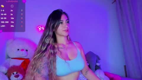 Snapshot of eva_shinee_ chatting on October 27, 11:25 am Eva Shinee online show from October 27, 11:25 am