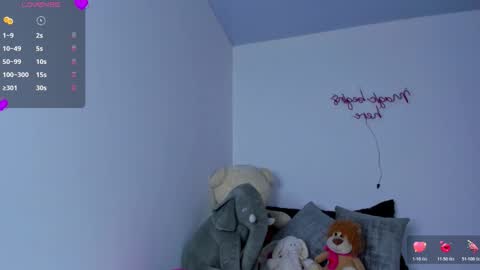 Snapshot of eva_shinee_ chatting on February 17, 1:24 am Eva Shinee online show from February 17, 1:24 am