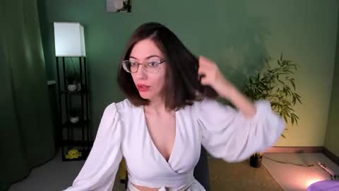 eva sicret online show from June 6, 5:23 am