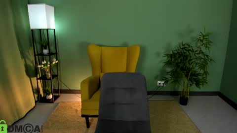 eva sicret online show from June 10, 4:17 pm