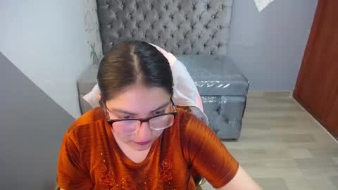 eva_smit_t online show from February 8, 2:04 am