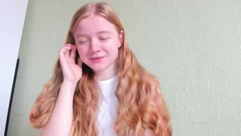 Snapshot of eva_tomiok chatting on October 12, 5:28 am Eva online show from October 12, 5:28 am