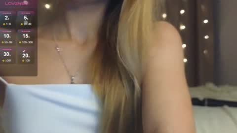 Snapshot of eva_vex chatting on December 14, 2:42 pm Hello Im Eva online show from December 14, 2:42 pm