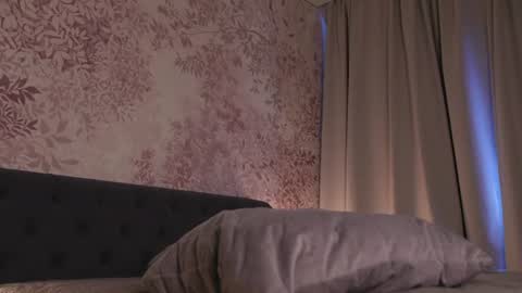 Hello Im Eva online show from July 28, 2:13 pm