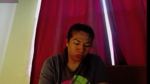 eva_vidal_ online show from June 7, 4:11 pm