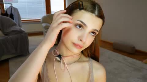 Snapshot of eva_zill_blossom chatting on April 4, 8:56 am Hello my name is Eva its my first day here online show from April 4, 8:56 am