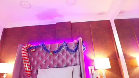 EVA CLOEE online show from December 17, 3:28 am