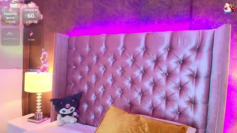 EVA CLOEE online show from February 4, 8:28 pm