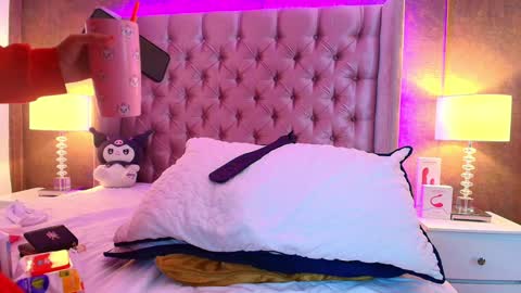 EVA CLOEE online show from February 7, 4:16 am