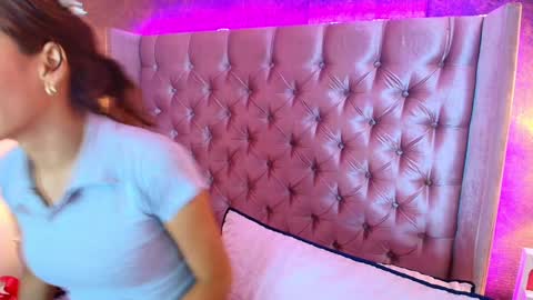 EVA CLOEE online show from February 8, 10:40 pm