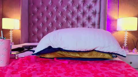 EVA CLOEE online show from February 14, 12:30 am